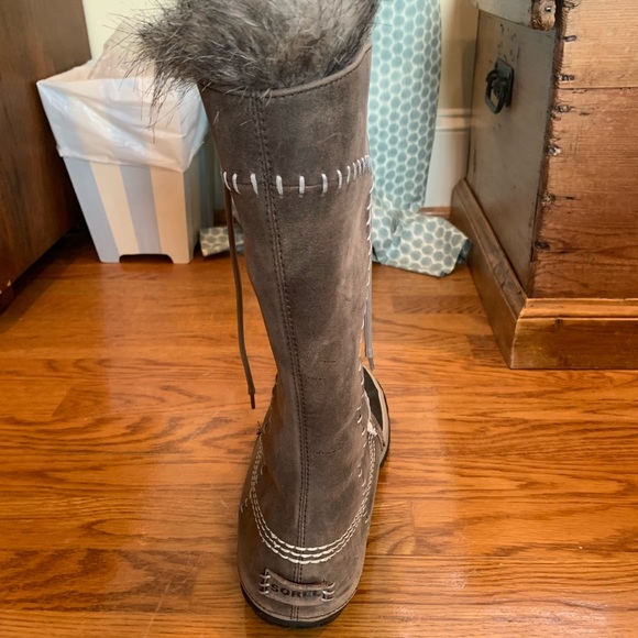 Sorel Cate the Great boots. Size 8. Never worn. Brand new in box. - Picture 6 of 9